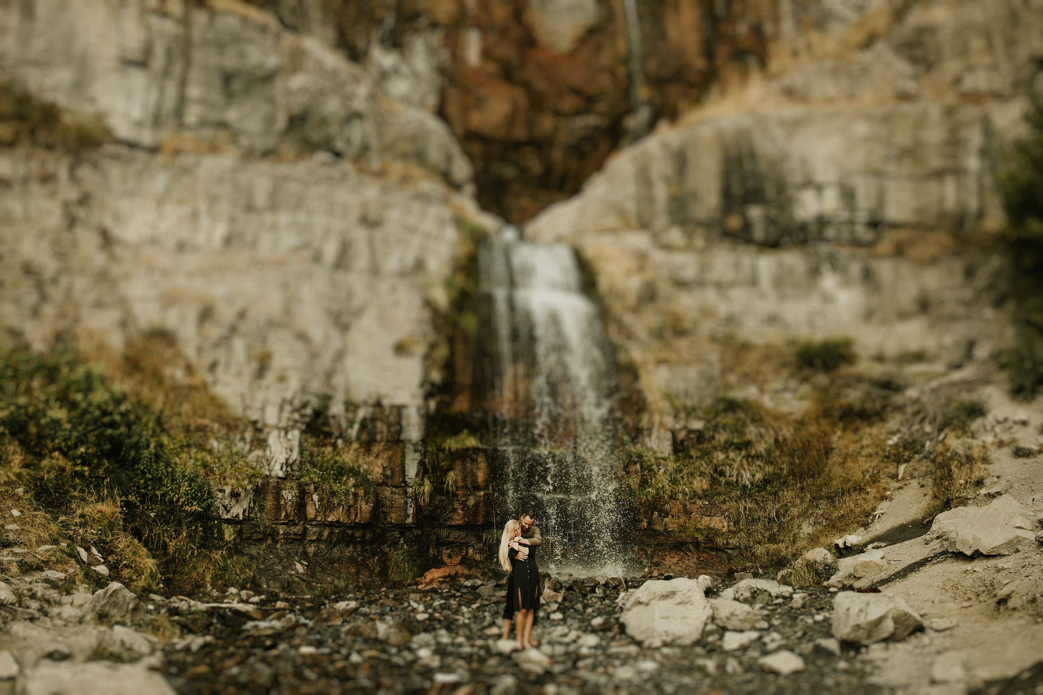 SummerMountainCouplesSession