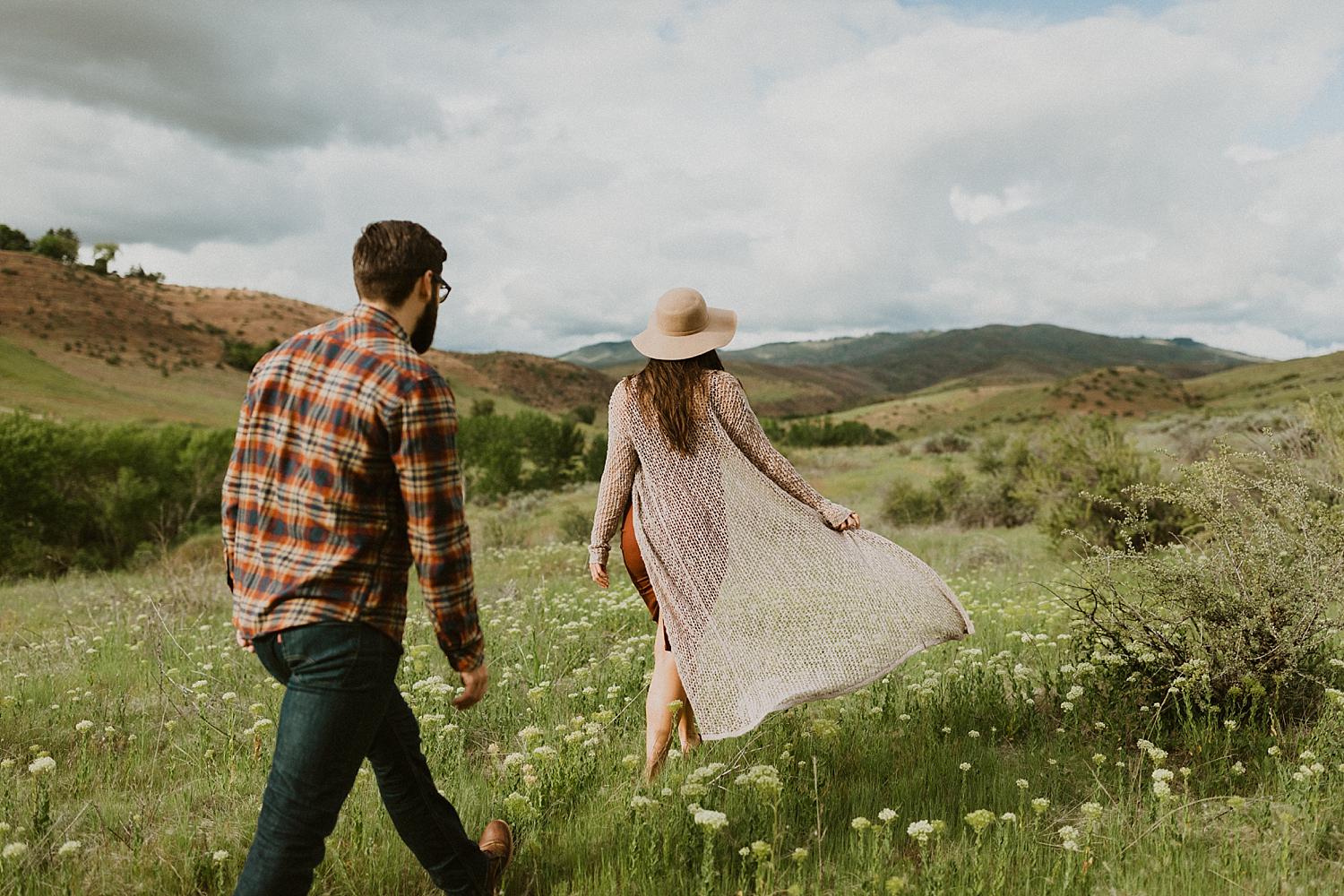 spring-couples-session-boise-foothills